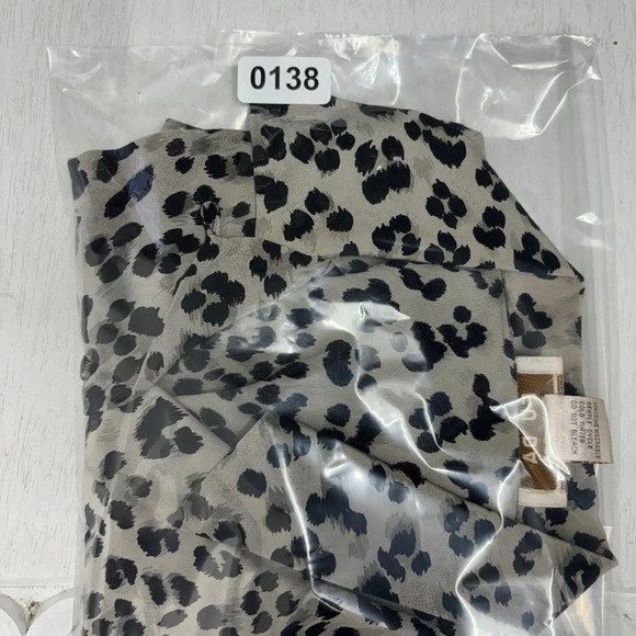 Fu Da Fuda Fine Silk Leopard Button Down Collared Big Cat M Satin - Picture 6 of 6